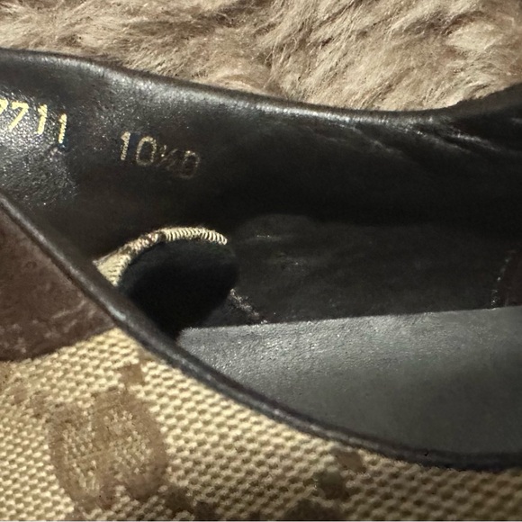 Authentic Men’s GUCCI SUPREME US Size 10 D ( no box shoe trees not included). - Picture 4 of 7